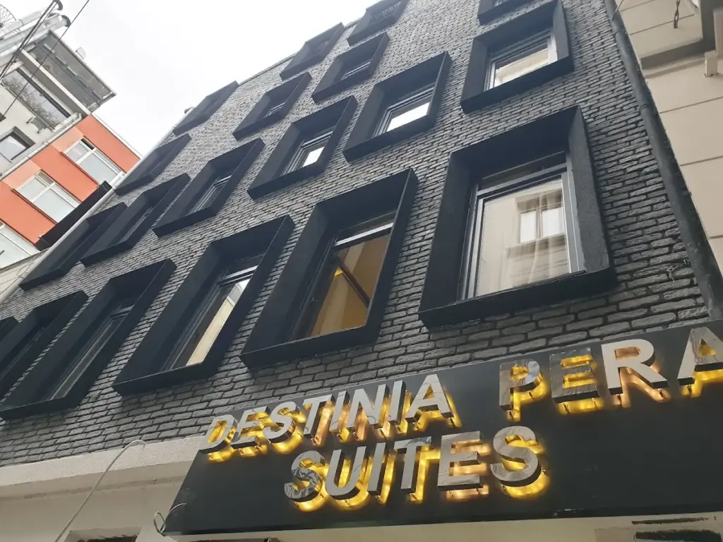 destinia pera suites ec741c9f
